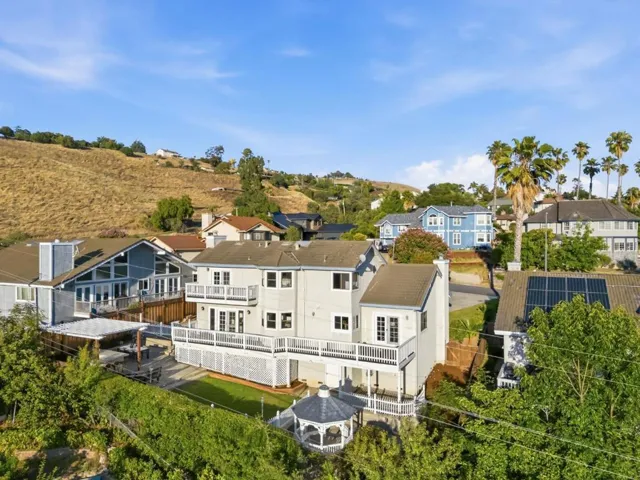 379 Photinia Lane, San Jose, California 95127