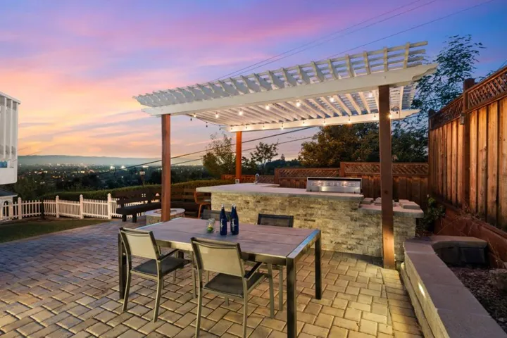 379 Photinia Lane, San Jose, California 95127