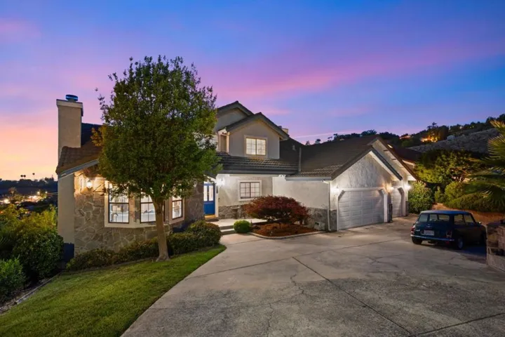 379 Photinia Lane, San Jose, California 95127