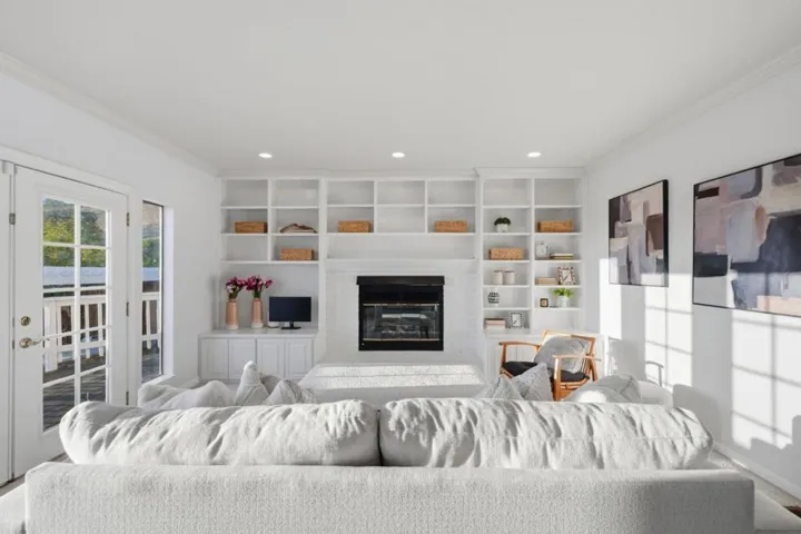 379 Photinia Lane, San Jose, California 95127