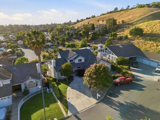 379 Photinia Lane, San Jose, California 95127