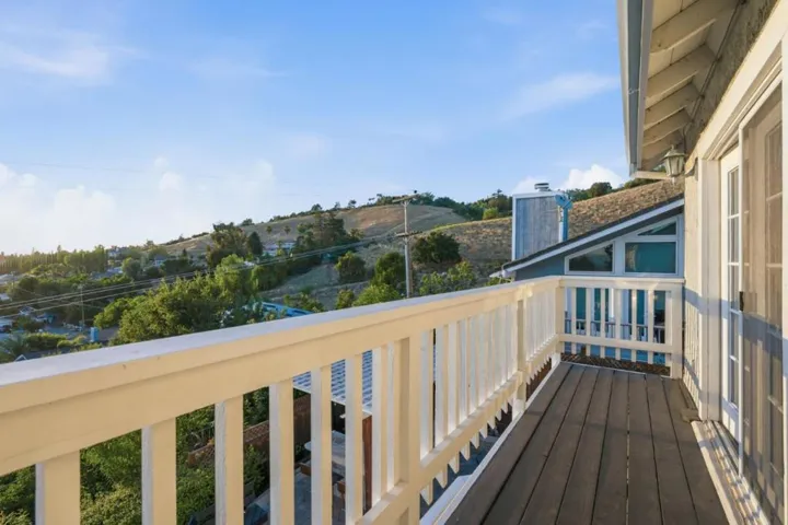 379 Photinia Lane, San Jose, California 95127