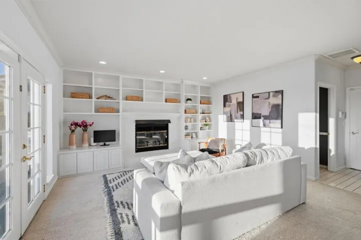 379 Photinia Lane, San Jose, California 95127