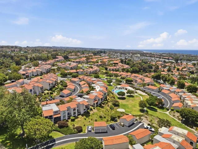 908 Caminito Madrigal Unit H, Carlsbad, California 92011