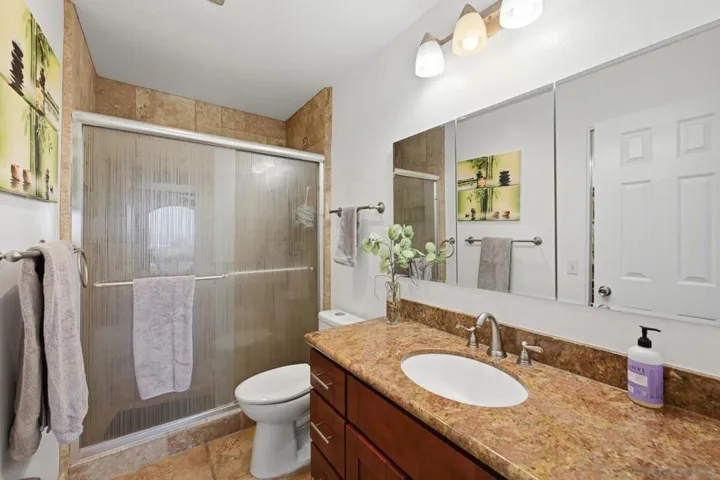 908 Caminito Madrigal Unit H, Carlsbad, California 92011