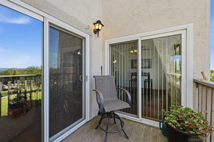 908 Caminito Madrigal Unit H, Carlsbad, California 92011