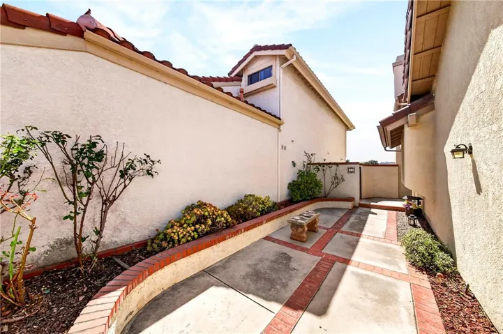 Front yard to front door..