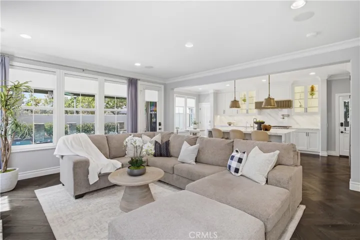 8 N Bayleaf, Irvine, California 92620