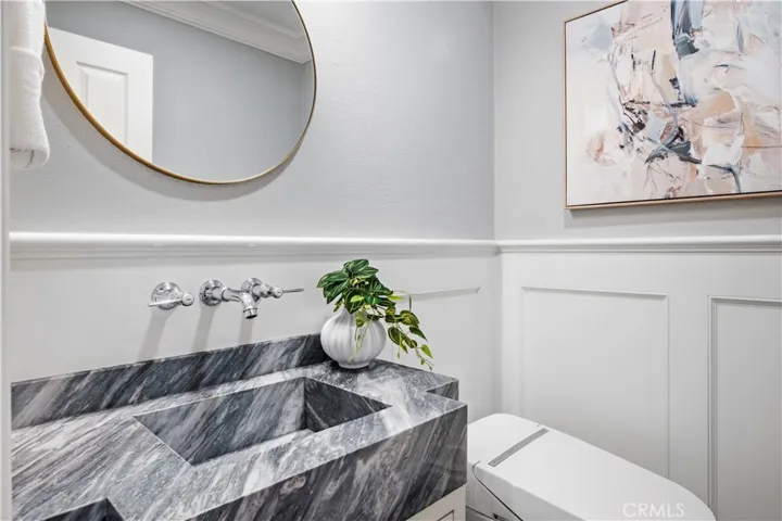 8 N Bayleaf, Irvine, California 92620