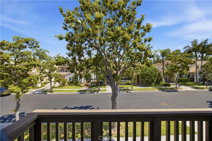 8 N Bayleaf, Irvine, California 92620