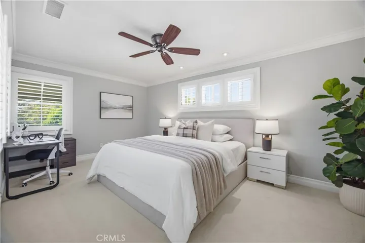8 N Bayleaf, Irvine, California 92620