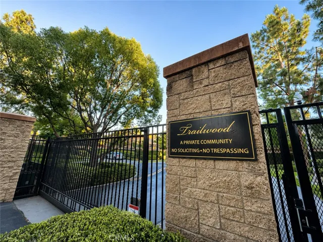 8 N Bayleaf, Irvine, California 92620
