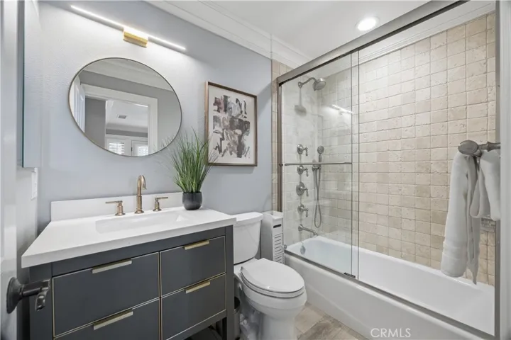 8 N Bayleaf, Irvine, California 92620