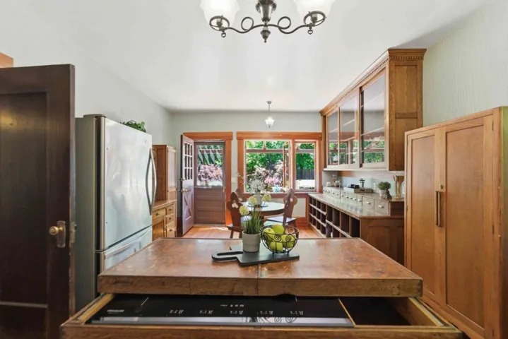 211 Glen Ridge Avenue, Los Gatos, California 95030