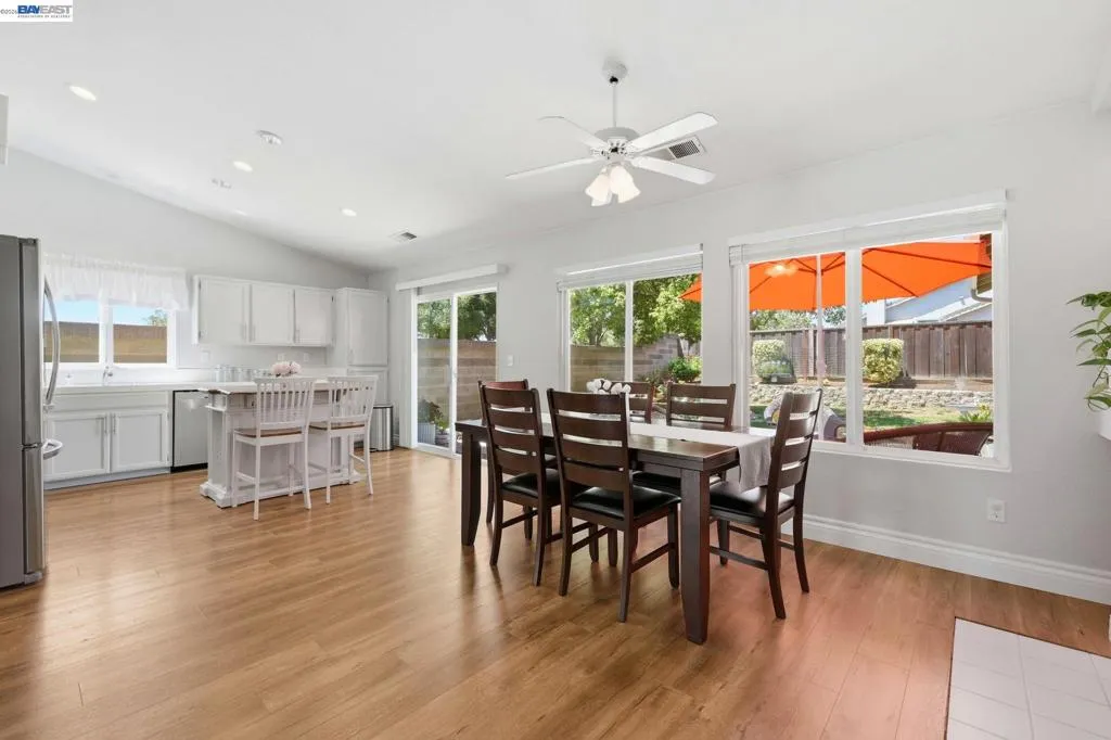 Vaulted Ceilings with fireplace