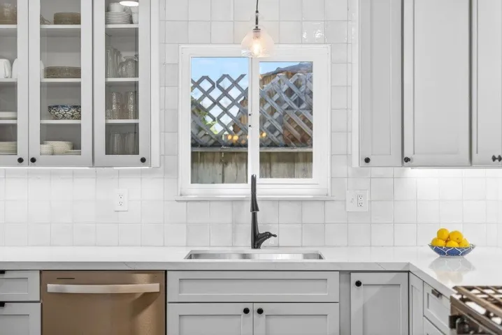 505 Hanover Street, Santa Cruz, California 95062