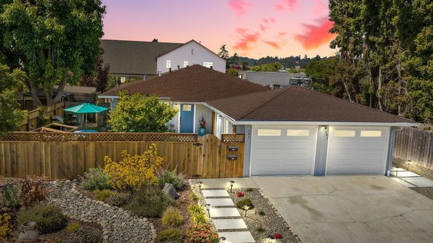 505 Hanover Street, Santa Cruz, California 95062