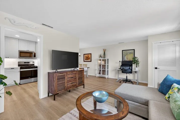Hanover Street, Santa Cruz, California 95062