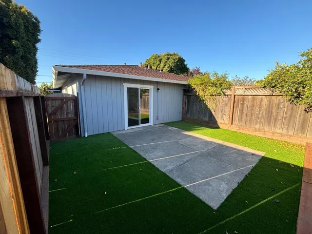 Unit 507- Designated Backyard