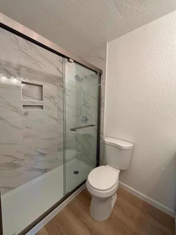 Unit 507- Updated Bathroom