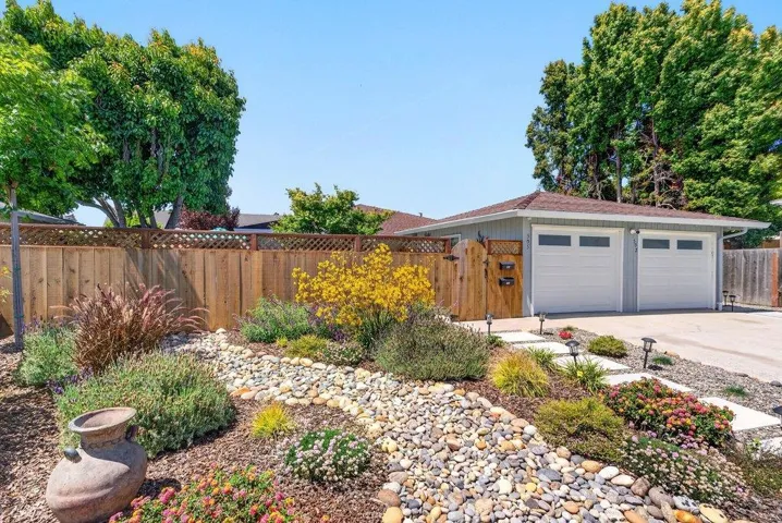 Hanover Street, Santa Cruz, California 95062