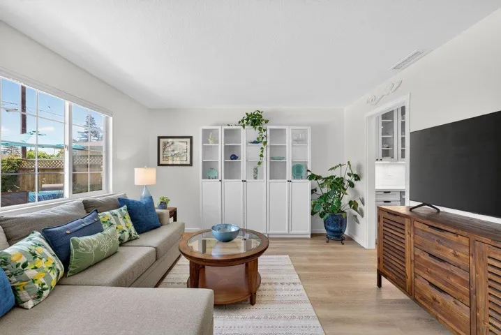 Hanover Street, Santa Cruz, California 95062