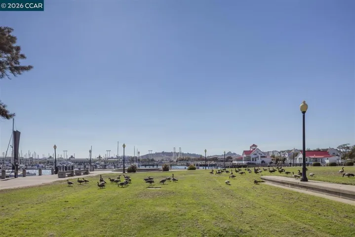 619 Commodore Dr, Richmond, California 94804