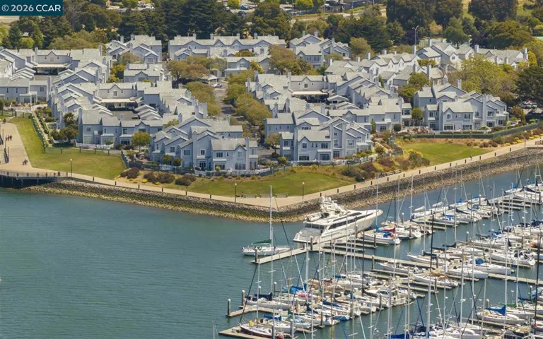 619 Commodore Dr, Richmond, California 94804