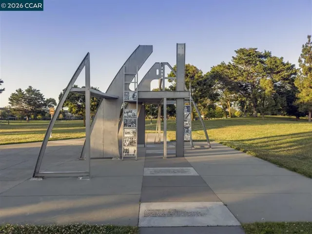 619 Commodore Dr, Richmond, California 94804