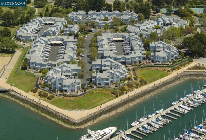 619 Commodore Dr, Richmond, California 94804
