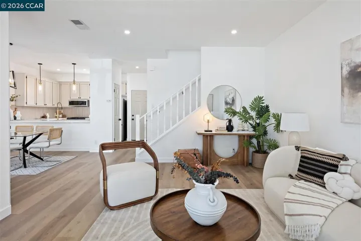 619 Commodore Dr, Richmond, California 94804