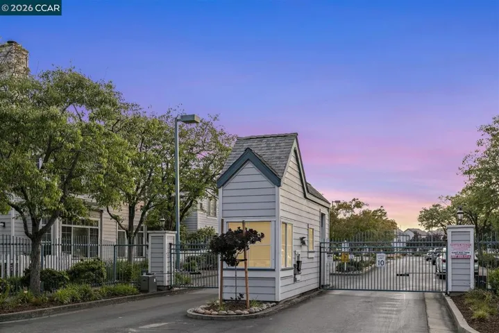 619 Commodore Dr, Richmond, California 94804