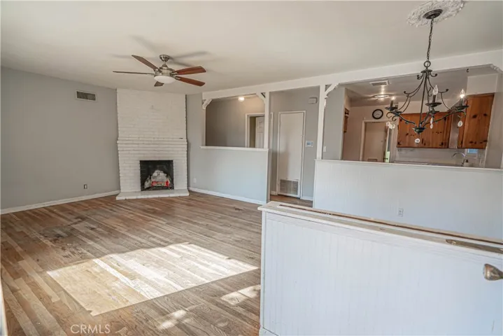 21516 Villena, Woodland Hills, California 91364