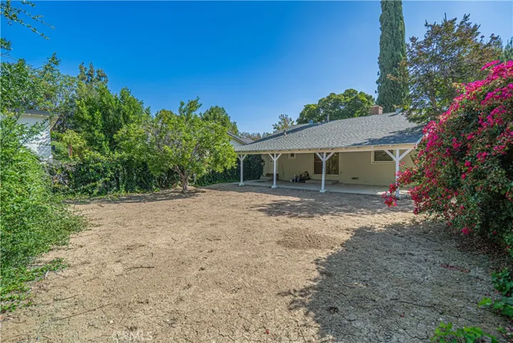 21516 Villena, Woodland Hills, California 91364