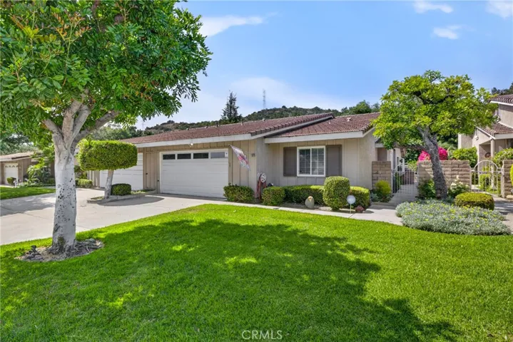 909 Shady Lane, Glendora