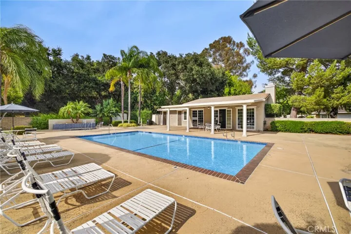 Association pool