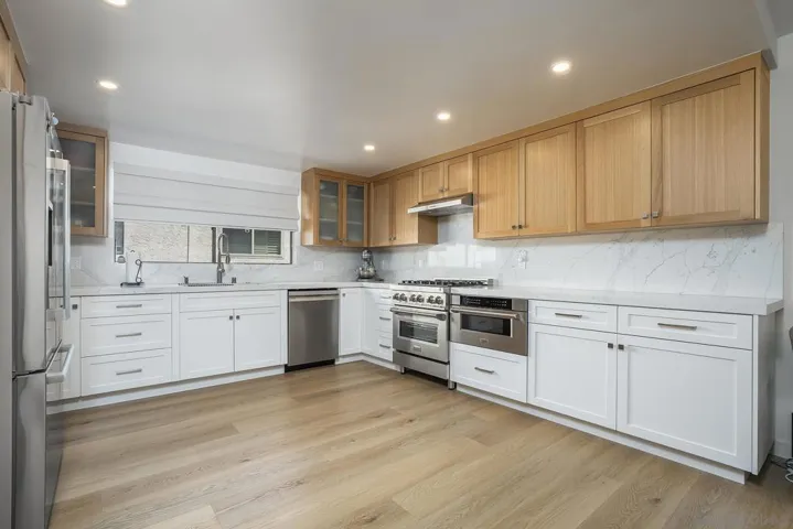 7426 Caminito Carlotta, San Diego, California 92120