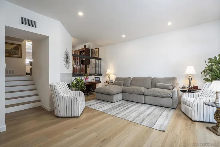 7426 Caminito Carlotta, San Diego, California 92120