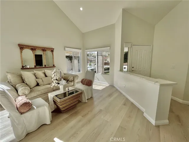4110 Lost Springs Drive, Calabasas, California 91301