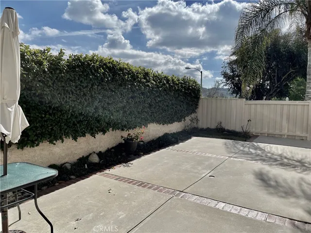 4110 Lost Springs Drive, Calabasas, California 91301