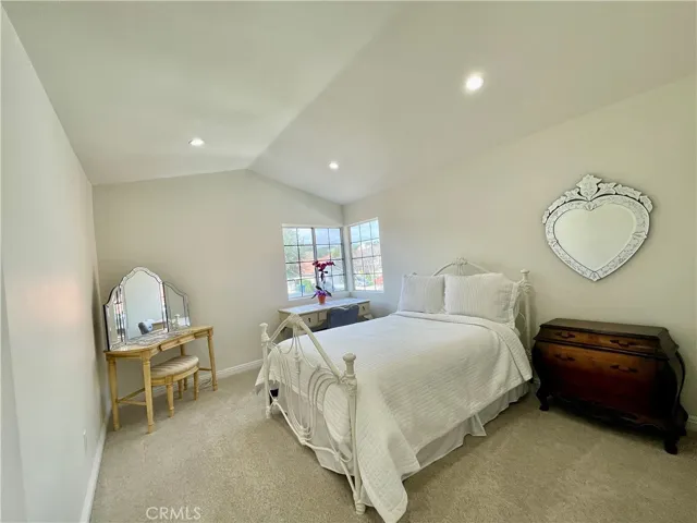 4110 Lost Springs Drive, Calabasas, California 91301