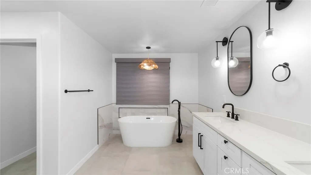 Luxury soaking tub