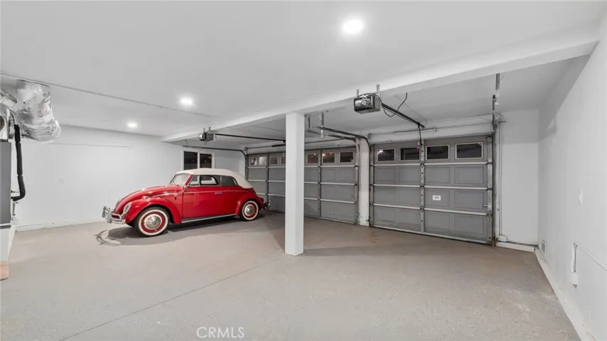 3-car garage