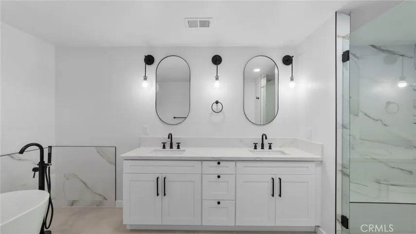 Master Bath Ensuite Bathroom