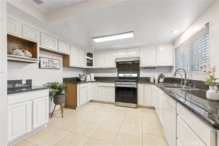 273 Casuda Canyon, Monterey Park, California 91754