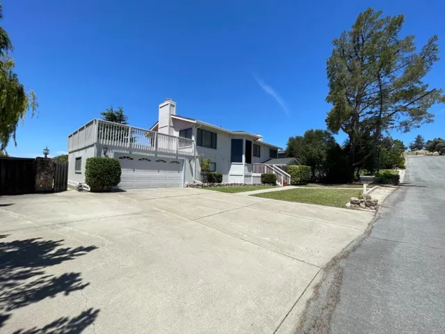 60 Franks Drive, Hollister, California 95023
