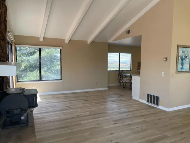 60 Franks Drive, Hollister, California 95023
