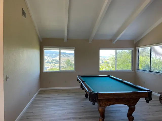 60 Franks Drive, Hollister, California 95023