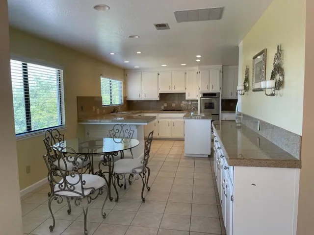 60 Franks Drive, Hollister, California 95023