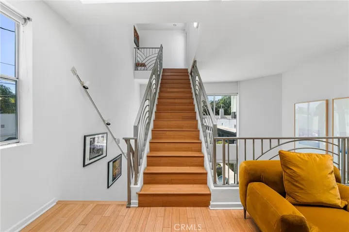 637 E 4th B, Long Beach, California 90802